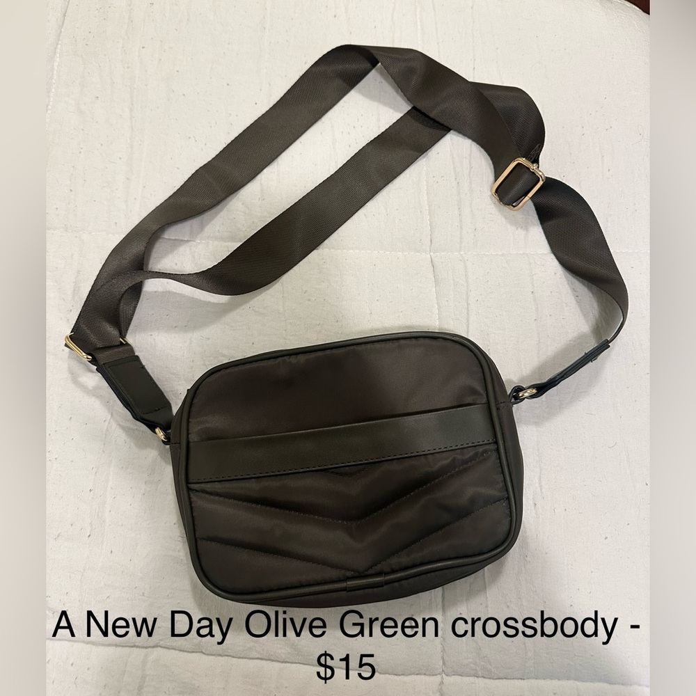 Olive Crossbody Bag